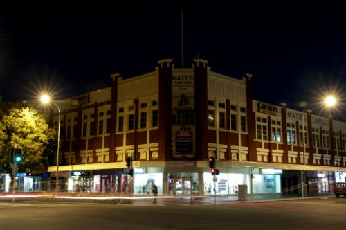 Mate's Building